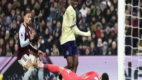 C罗社交媒体致歉：情绪失控致球迷受伤害